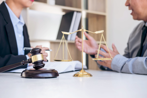 Business Lawyer Near Me: How to Choose the Right Attorney